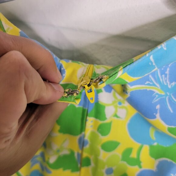 Vintage "The Lilly" by Lilly Pulitzer Hawiaan Floral Print Shift Dress Lace Trim - Picture 4 of 11